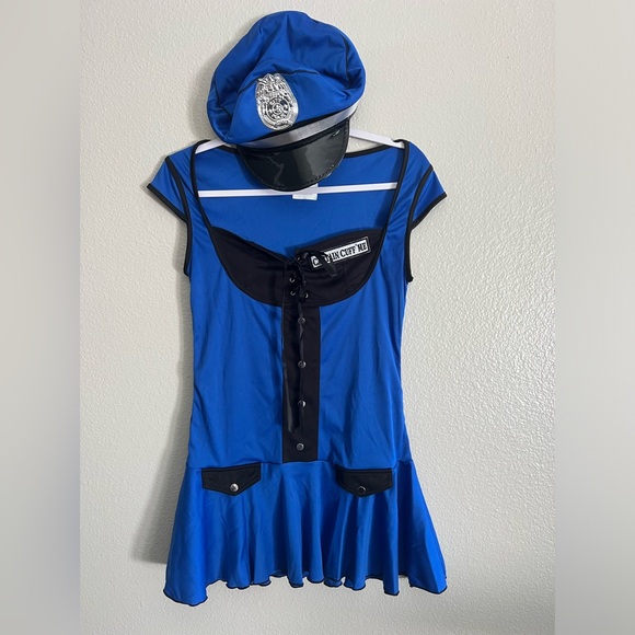 Captain Cuff Me - Picture 3 of 12